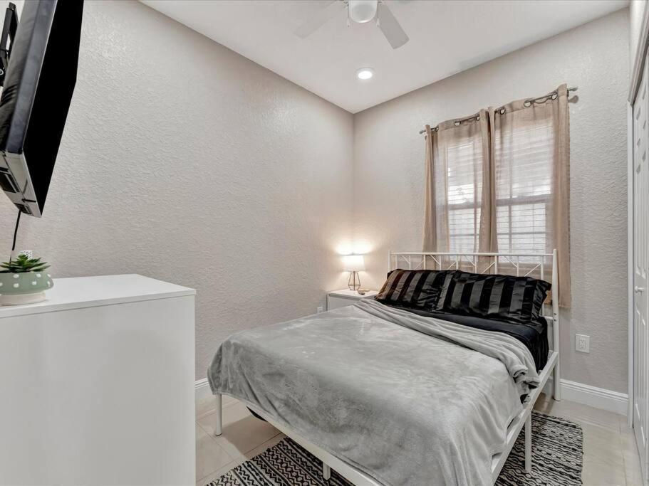 10 Minutes To Downtown Free Parking, Ac